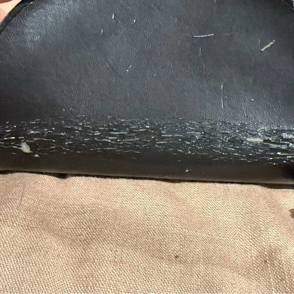 Black Gucci Sunglasses - Picture 6 of 6